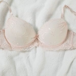 Light pink lace bra